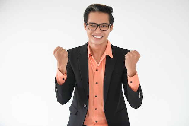 探索MarkSix牛生肖：幸运与财富的象征