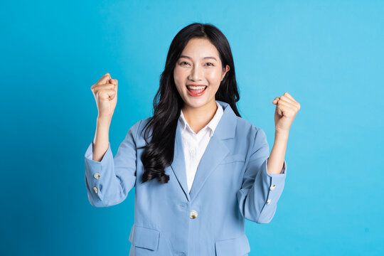 深入解析6合彩五码必中：揭开彩票中奖的秘密
